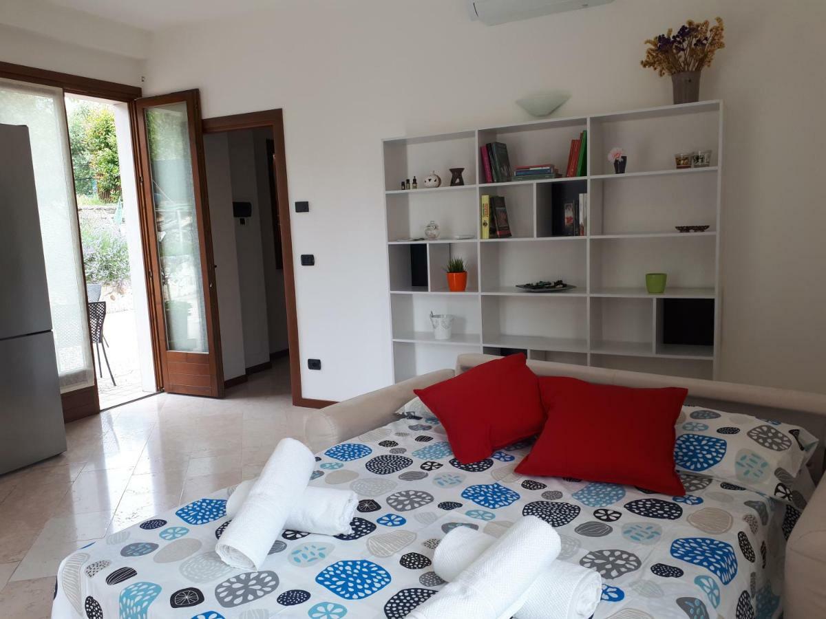 Appartamento Con Giardino A Cisano Di Bardolino Eksteriør billede